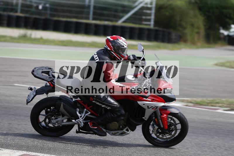 /24 16.07.2026  Cornu Master School ADR/gruen-vert/25